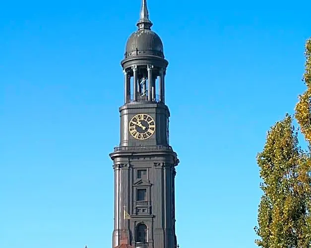 Michaelis Hof Hambourg